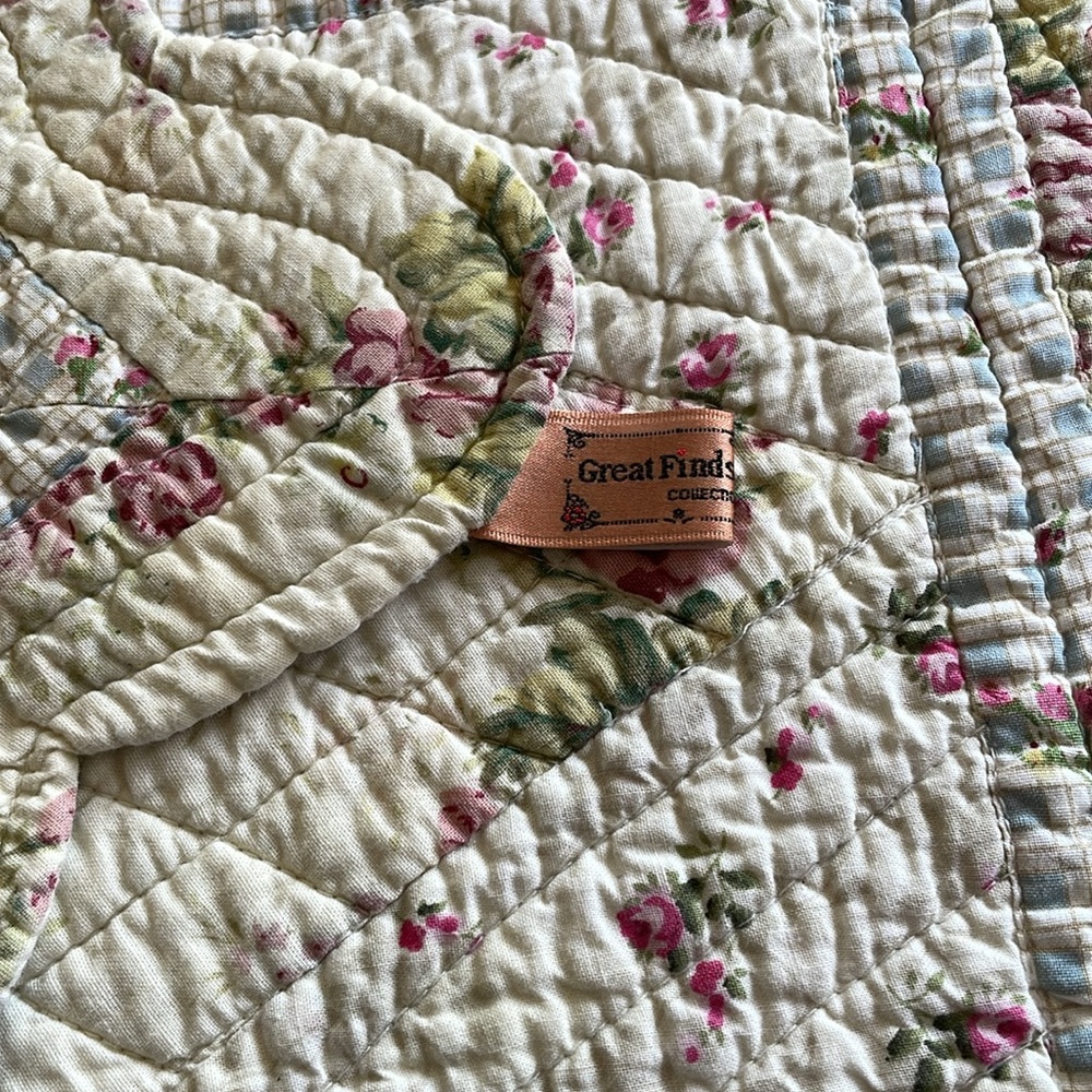 GREAT FINDS GREAT FRIENDS 8 COTTON QUILTED 20” x 14” REVERSIBLE PLACEMATS FLORAL - Picture 4 of 7